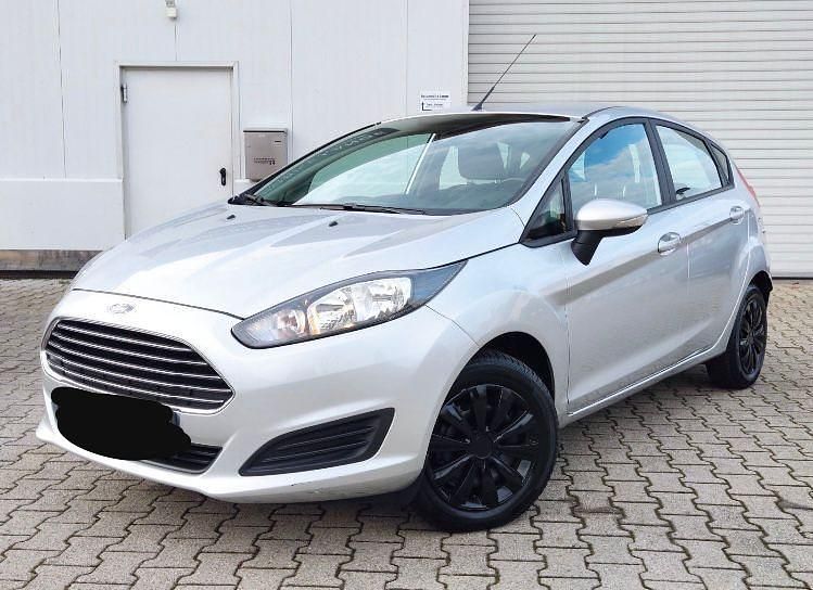Gebraucht Ford Fiesta Trend 82 PS (60 kW) 2014 Silber Kleinwagen
