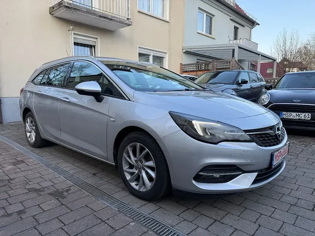 Gebraucht Opel Astra 122 PS (89 kW) 2021 Silber Kombi