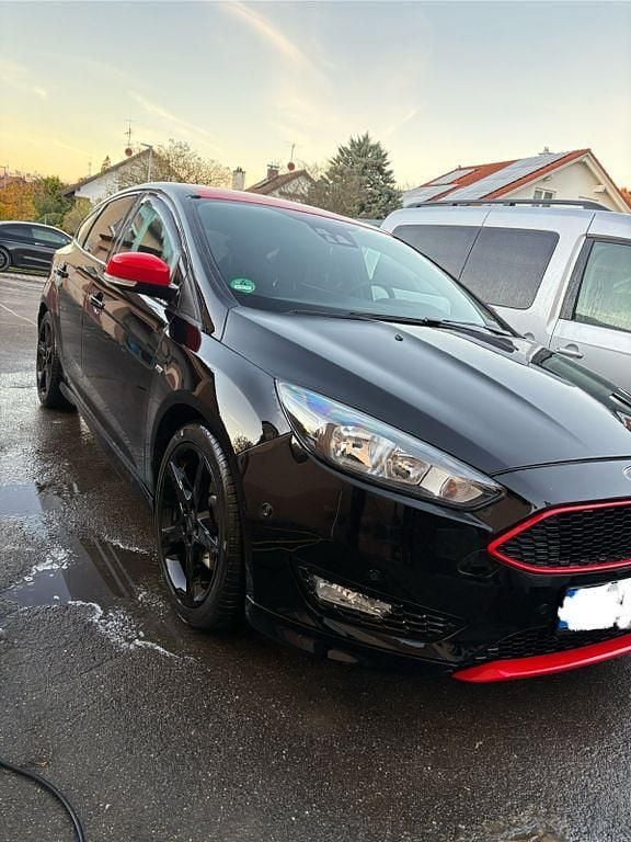 Gebraucht Ford Focus ST-Line 150 PS (110 kW) 2017 Schwarz Limousine