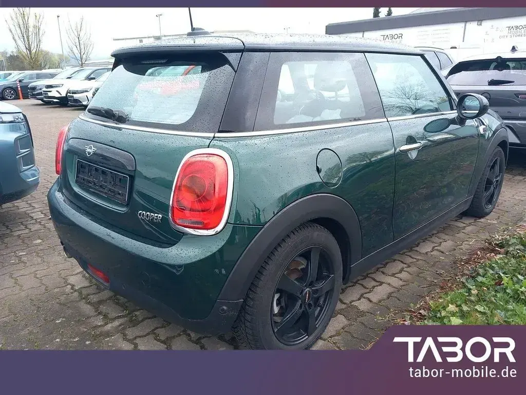 Gebraucht Mini Cooper 136 PS (100 kW) 2018 Grün Kleinwagen