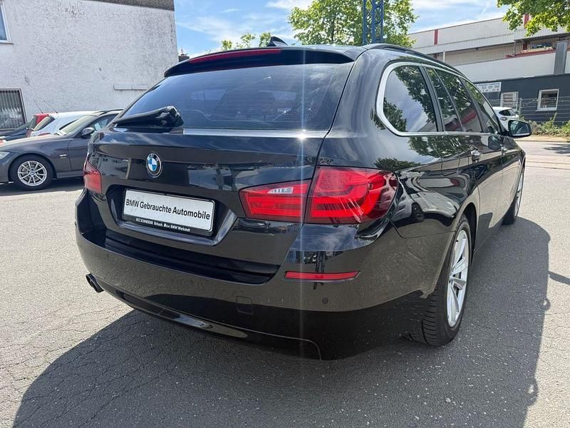 Second-hand BMW 520 184 CP (135 kW) 2012 Negru Break