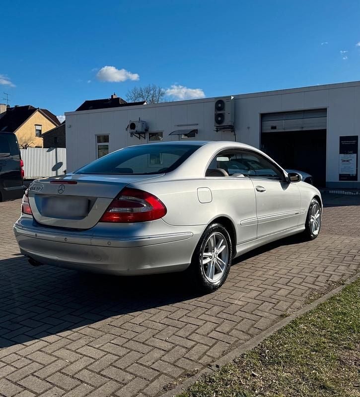 Gebraucht Mercedes CLK320 230 PS (169 kW) 2003 Andere farben Coupé