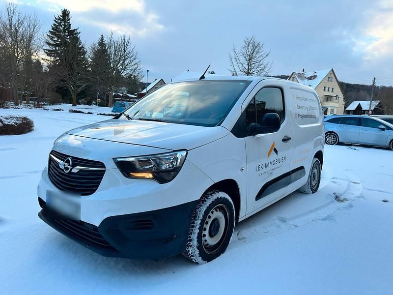 Gebraucht Opel Combo 75 PS (55 kW) 2018 Weiß Van / Kleinbus