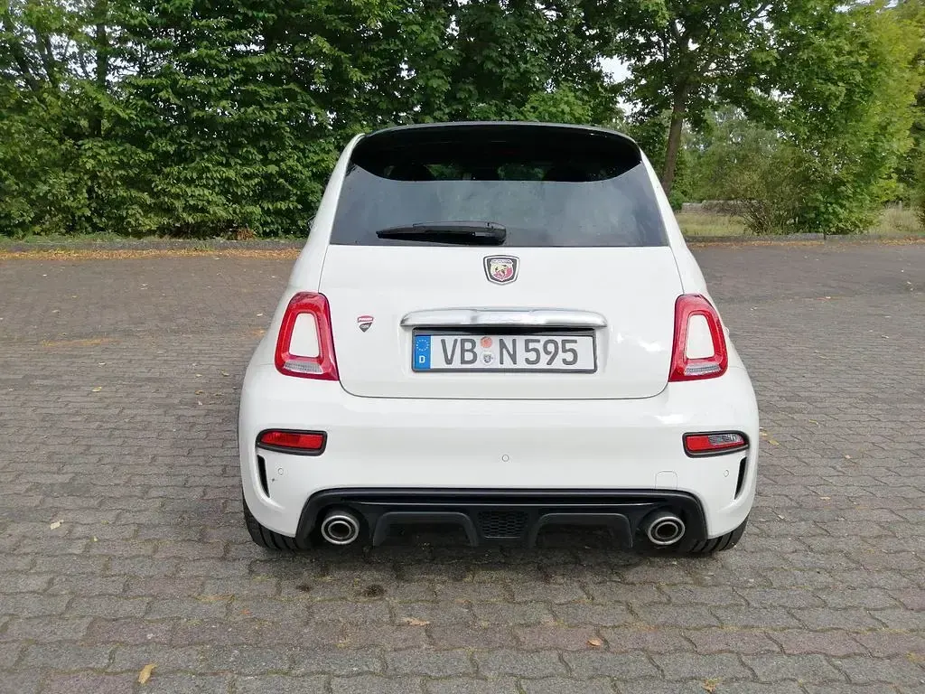 Gebraucht Abarth 595 165 PS (121 kW) 2022 Schwarz Kleinwagen