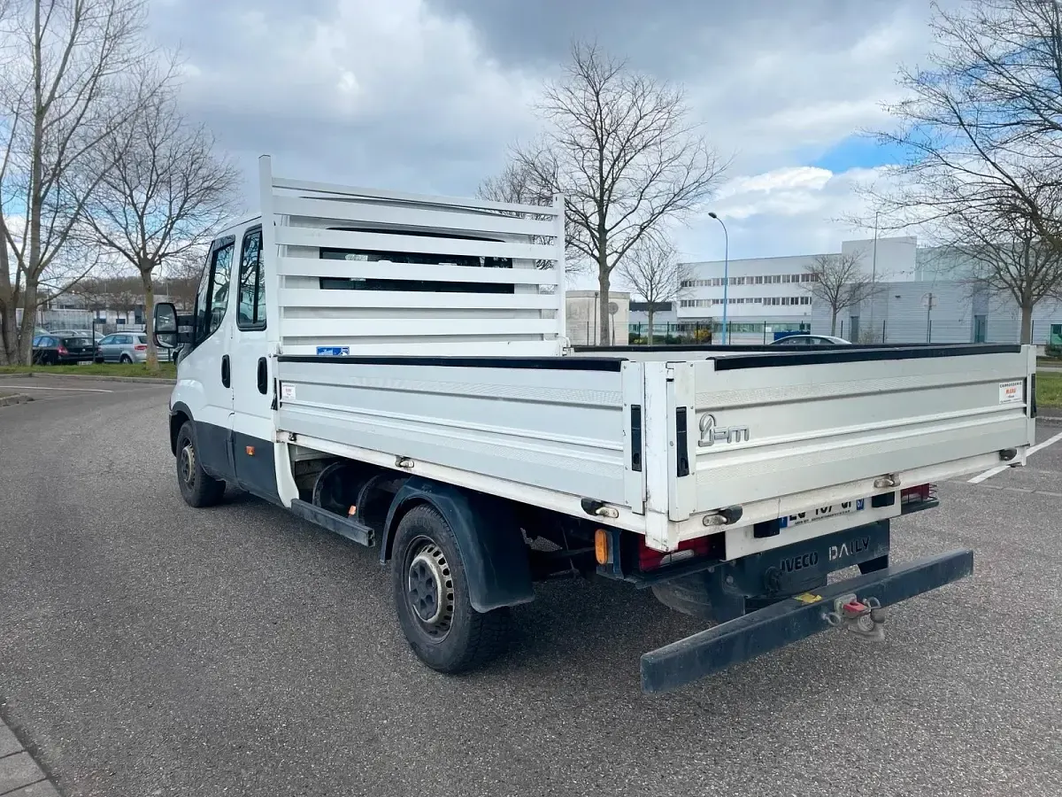 Second-hand Iveco Daily 136 CP (100 kW) 2017 Alb