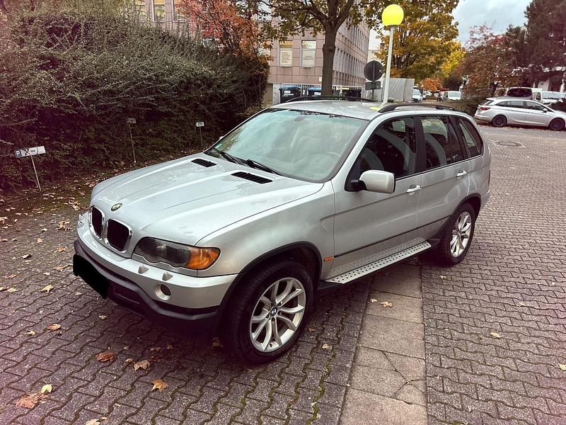 Silber Gebraucht 2003 BMW X5 Sport Line SUV | 2.400 € (Fairer Preis) - Bild 1/4