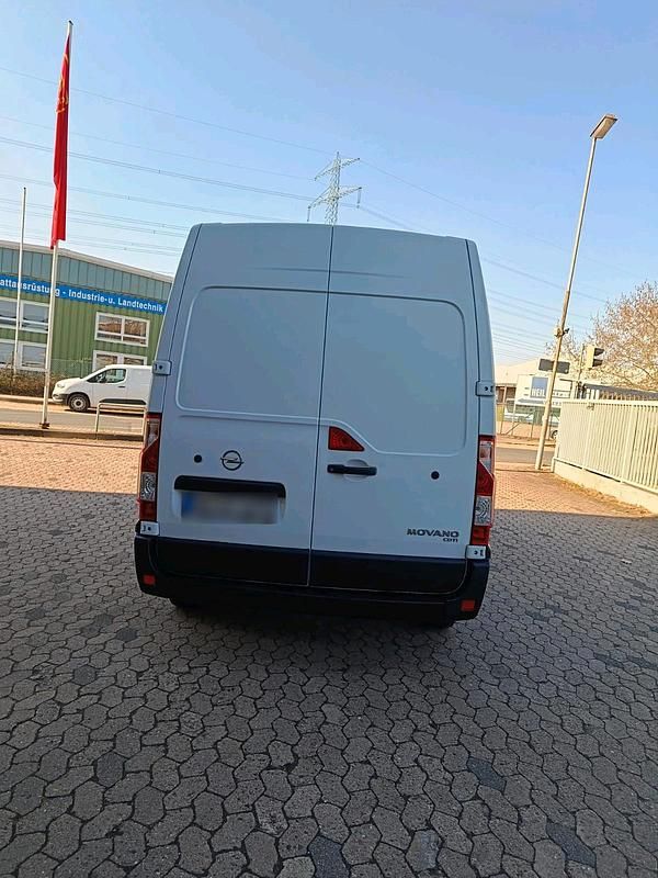 Gebraucht Opel Movano 125 PS (91 kW) 2017 Weiß Van / Kleinbus