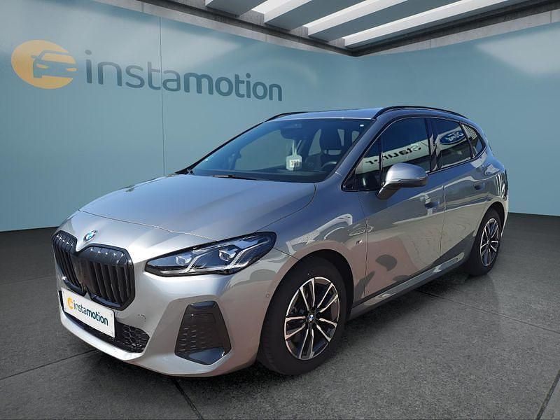 Grau Gebraucht 2023 BMW 218 Active Tourer Van / Kleinbus | 30.699 € (Fairer Preis) - Bild 1/4