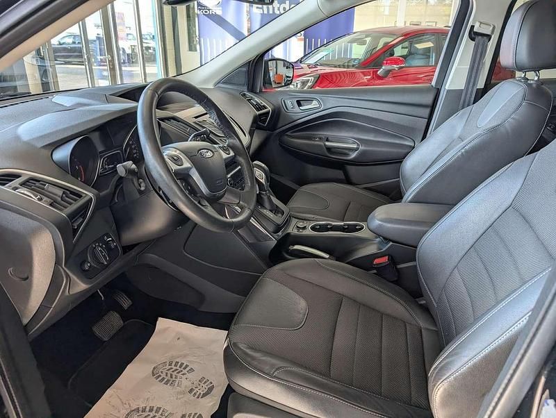 Gebraucht Ford Kuga Titanium 140 PS (102 kW) 2014 Pantherschwarz metallic (metallic) SUV