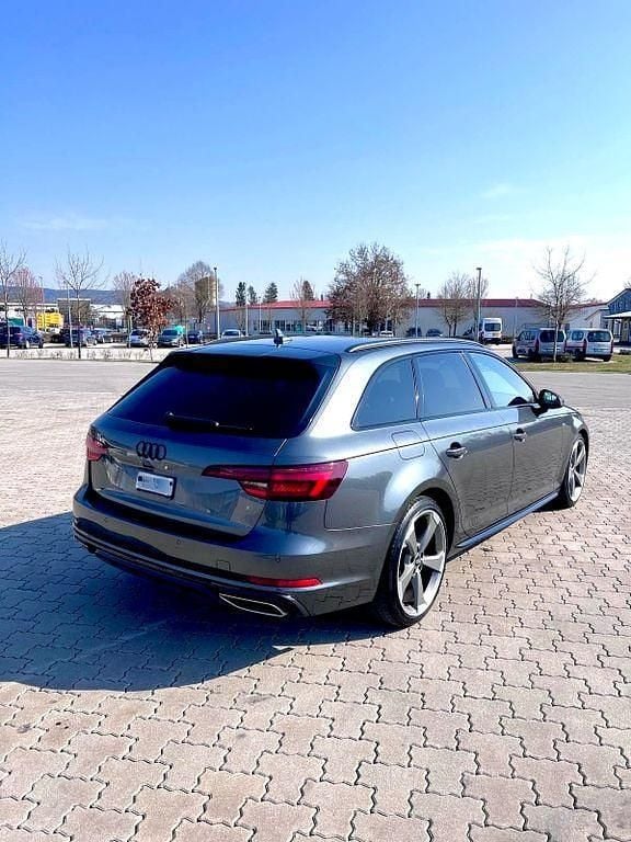 Gebraucht Audi A4 S-Line 150 PS (110 kW) 2019 Grau Kombi