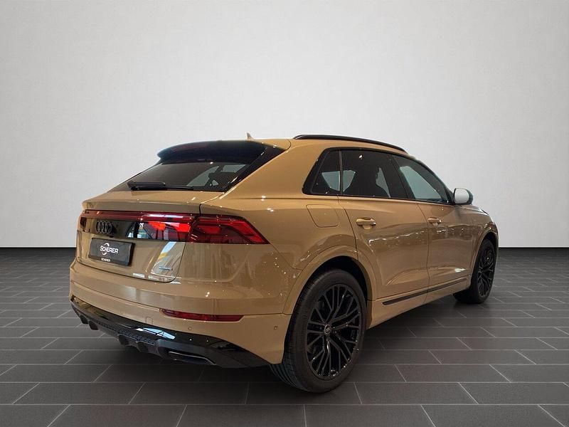 Gebraucht Audi Q8 Design 286 PS (210 kW) 2025 Sakhirgold metallic (metallic) SUV