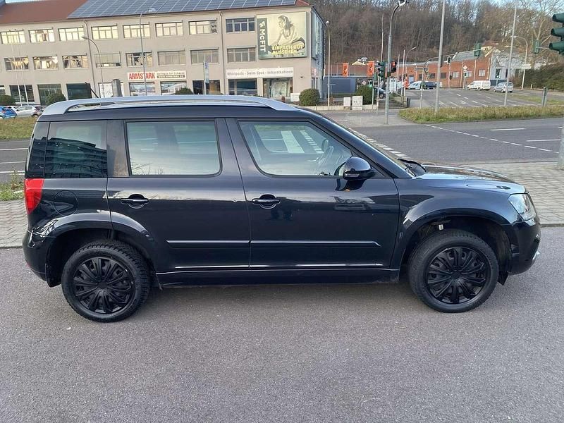 Gebraucht Skoda Yeti 105 PS (77 kW) 2014 Schwarz SUV