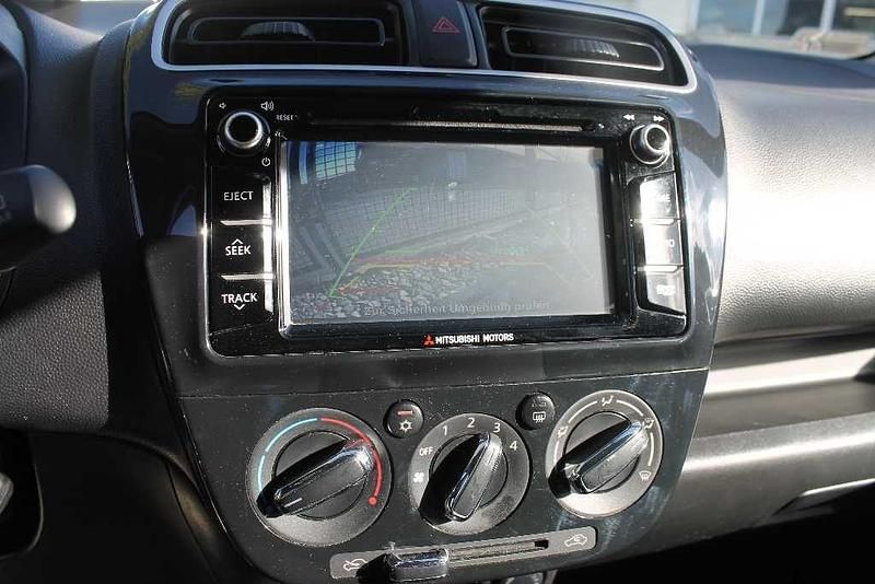 Gebraucht Mitsubishi Space Star Edition 80 PS (58 kW) 2018 Weiß Limousine