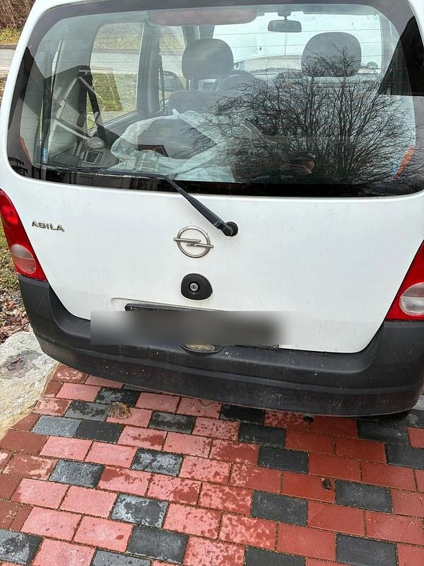 Gebraucht Opel Agila 58 PS (42 kW) 2002 Weiß Van / Kleinbus