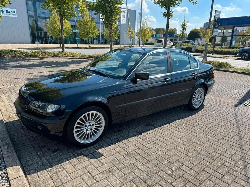 Gebraucht BMW 316 136 PS (100 kW) 2004 Schwarz Limousine