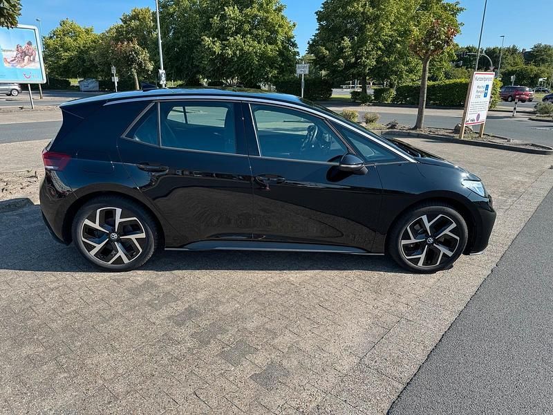 Gebraucht VW ID.3 Comfortline 150 kW (204 PS) 2023 Schwarz Kleinwagen