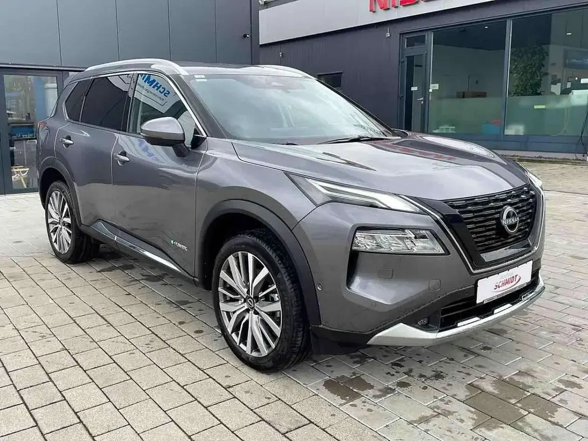 Neu Nissan X-Trail Tekna 213 PS (156 kW) 2026 Gun metallic SUV