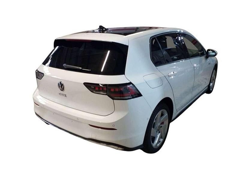 Gebraucht VW Golf GTE 272 PS (200 kW) 2025 Pure white Limousine