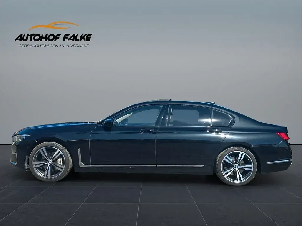 Gebraucht BMW 730L 265 PS (194 kW) 2019 Schwarz Limousine