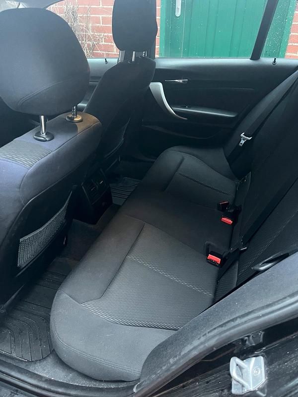 Gebraucht BMW 118 143 PS (105 kW) 2013 Schwarz Kleinwagen