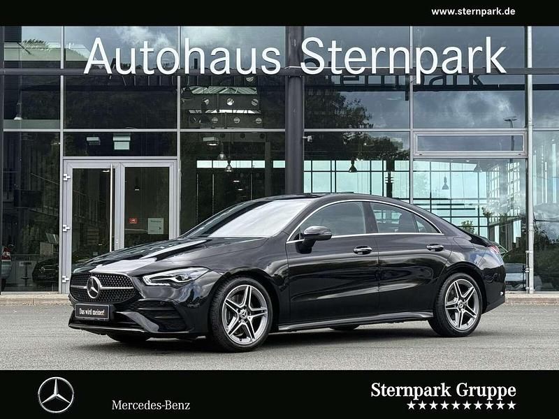 Lack kosmosschwarz Gebraucht 2024 Mercedes CLA200 AMG Coupé | 34.250 € (Fairer Preis) - Bild 1/4
