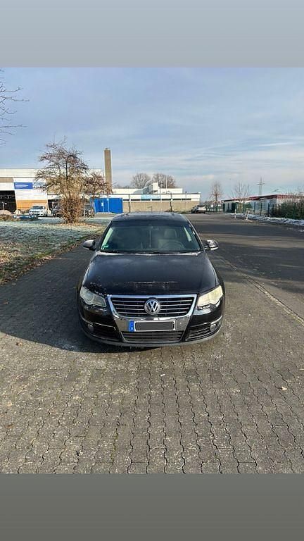 Schwarz Gebraucht 2008 VW Passat Comfortline Limousine | 1.500 € (Superpreis) - Bild 1/4