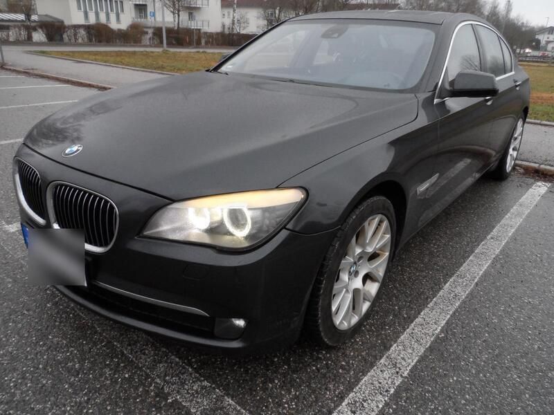 Schwarz Gebraucht 2011 BMW 730 Limousine | 12.450 € (Fairer Preis) - Bild 1/4