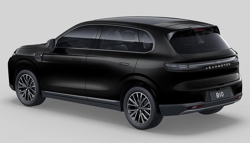 Neu Leapmotor B10 160 kW (218 PS) 2025 Schwarz metallic SUV