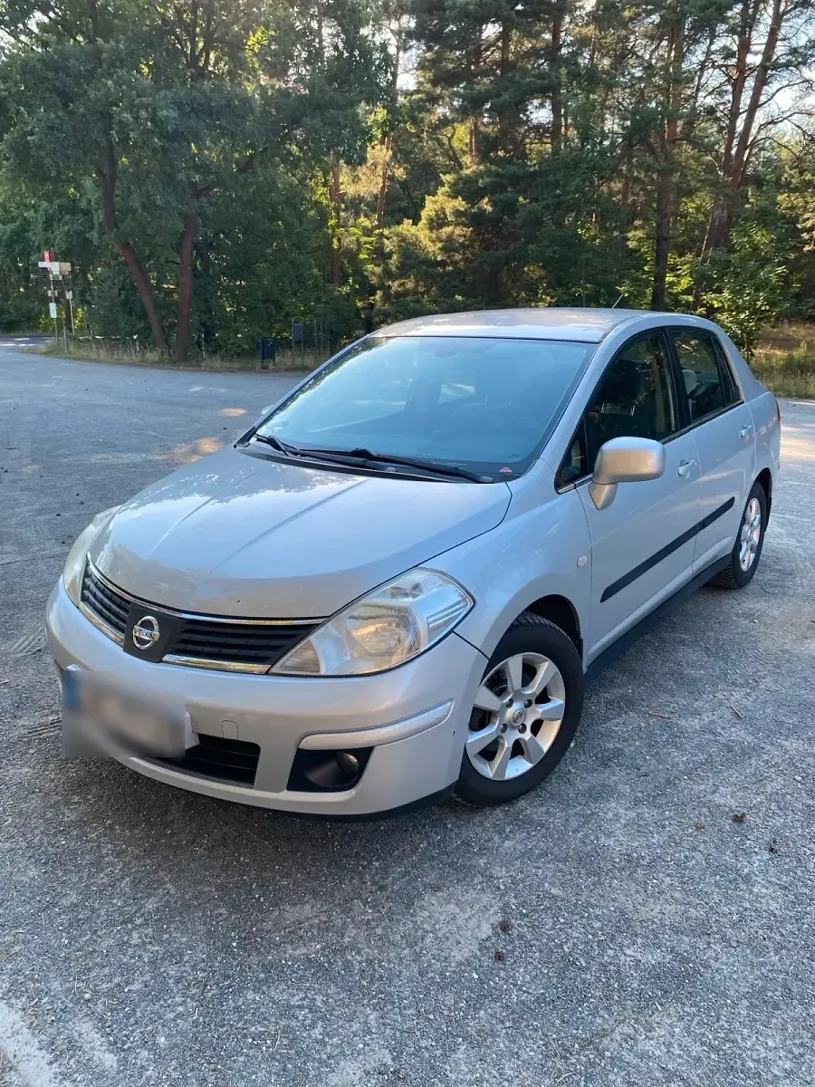 Gebraucht Nissan Tiida 126 PS (92 kW) 2008 Silber Limousine