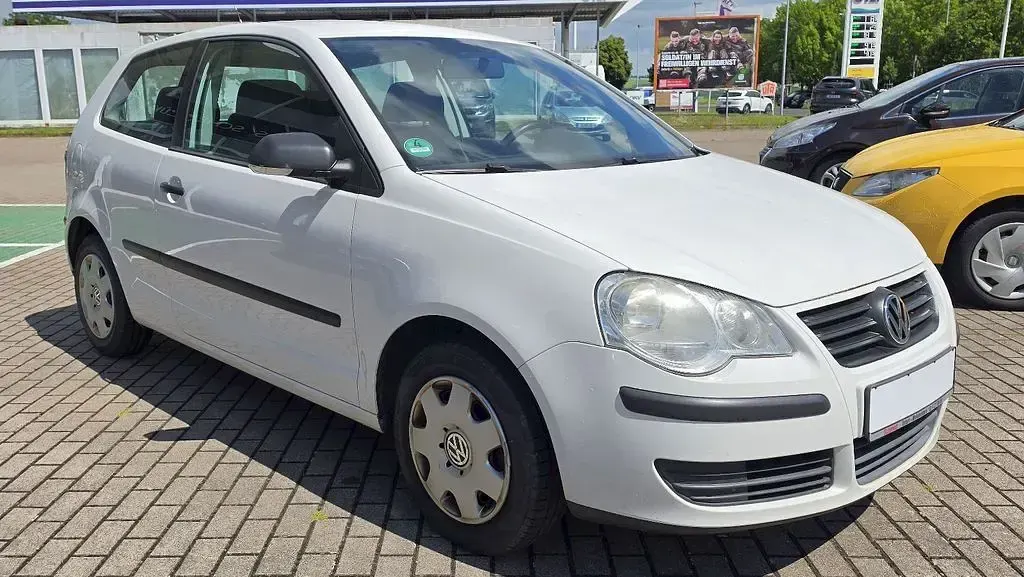 Gebraucht VW Polo Trendline 69 PS (50 kW) 2009 Candyweiss Kleinwagen