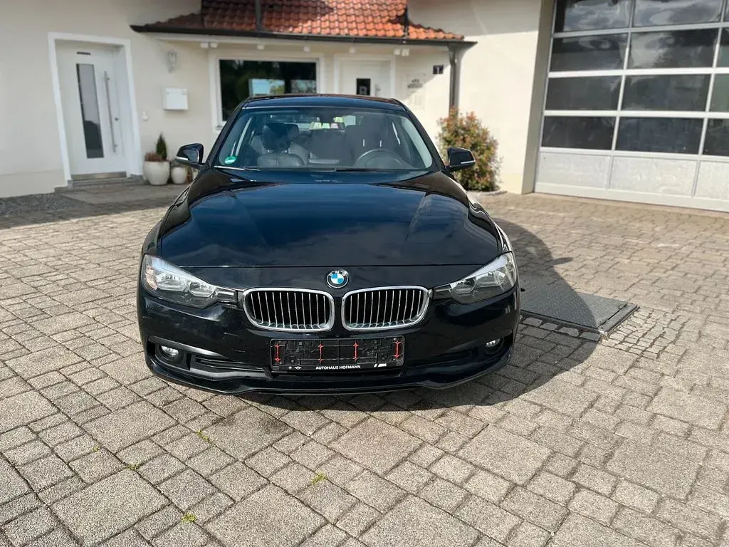 Gebraucht BMW 318 150 PS (110 kW) 2017 Schwarz Limousine
