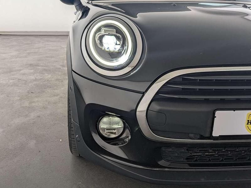 Second-hand Mini ONE 102 CP (75 kW) 2018 Negru Hatchback