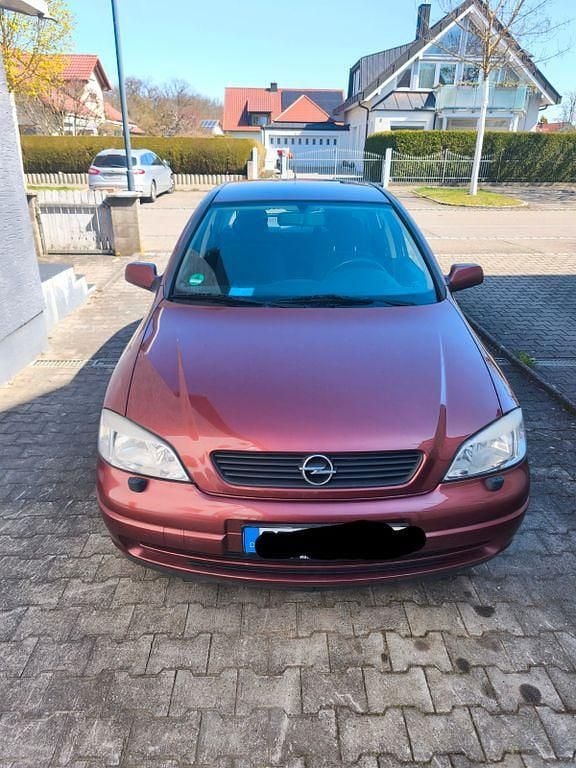 Second-hand Opel Astra 84 CP (61 kW) 2001 Roșu Berlinǎ