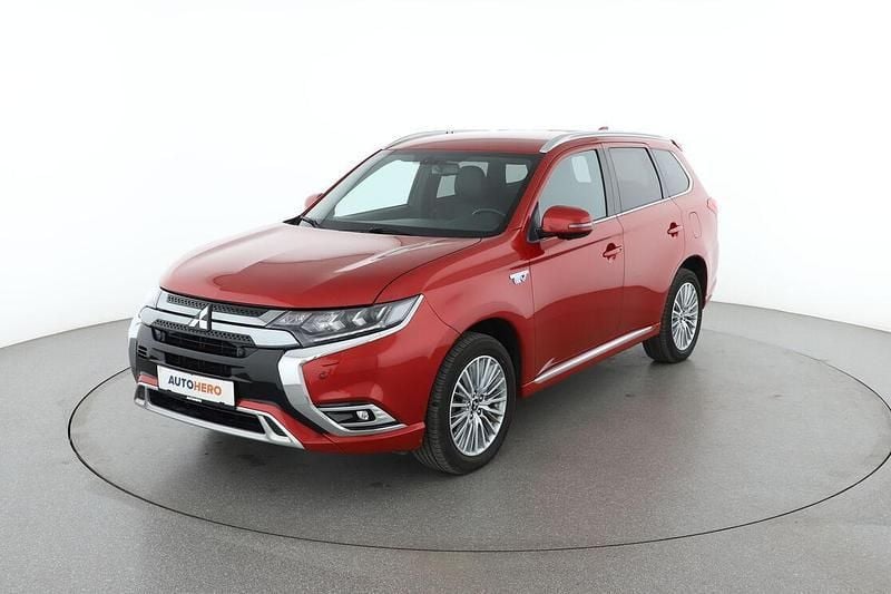 Rot Gebraucht 2019 Mitsubishi Outlander Edition SUV | 18.320 € (Fairer Preis) - Bild 1/3