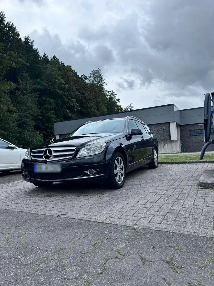 Gebraucht Mercedes C180 Elegance 156 PS (114 kW) 2010 Schwarz Kombi