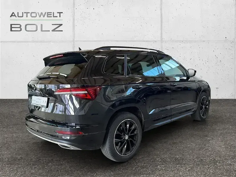 Gebraucht Skoda Karoq SportLine 190 PS (139 kW) 2022 Blackmagic perleffekt SUV