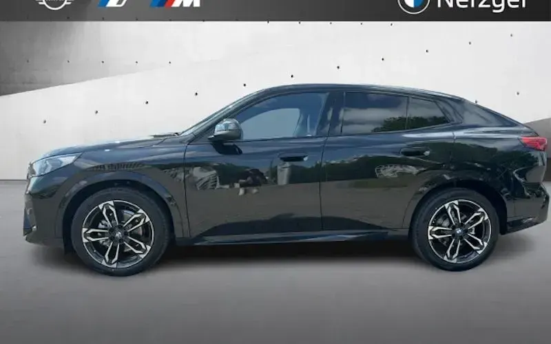 Neu BMW X2 Comfort Edition 163 PS (119 kW) 2026 Schwarz SUV