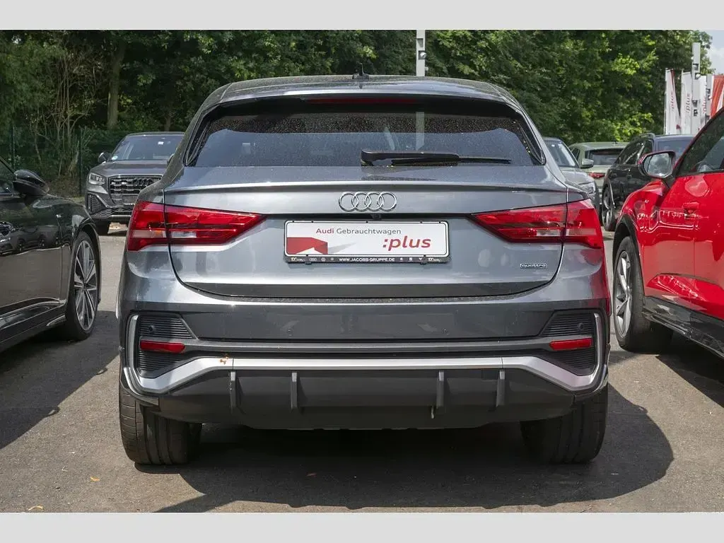 Gebraucht Audi Q3 Sportback S-Line 190 PS (139 kW) 2023 Grau SUV