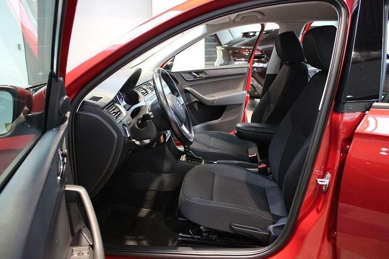 Gebraucht Skoda Rapid Drive 122 PS (89 kW) 2014 Rot Kleinwagen