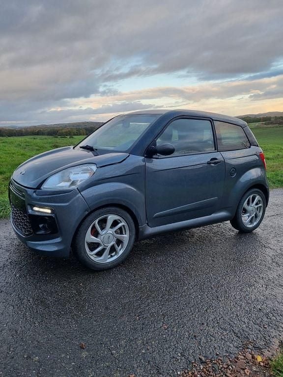 Grau Gebraucht 2015 Ligier JS50 Kleinwagen | 9.500 € (Fairer Preis) - Bild 1/4