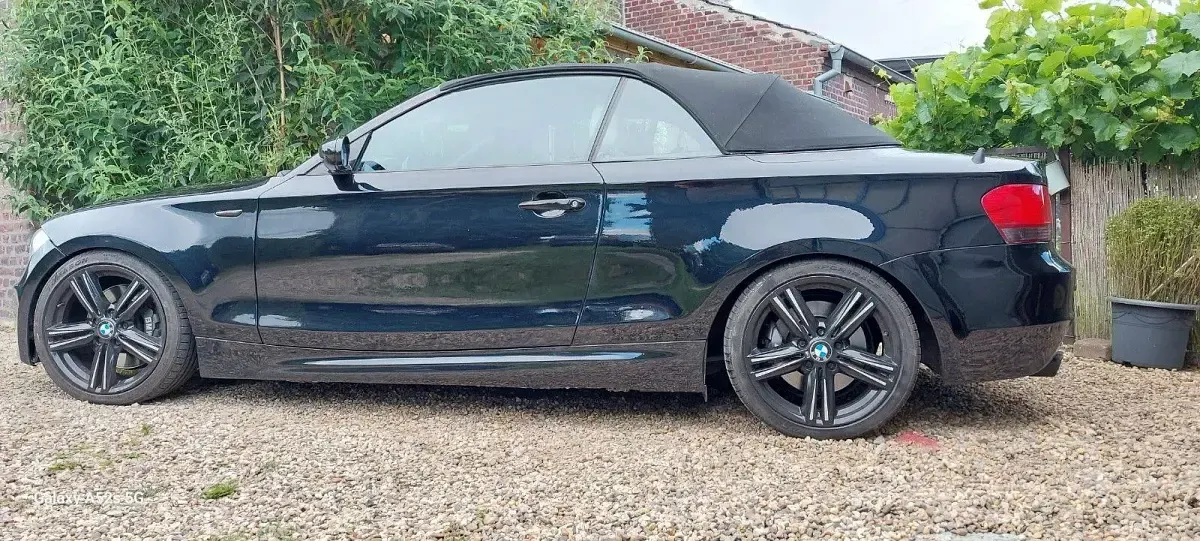 Gebraucht BMW 135 Cabriolet Performance 306 PS (225 kW) 2009 Schwarz Cabrio