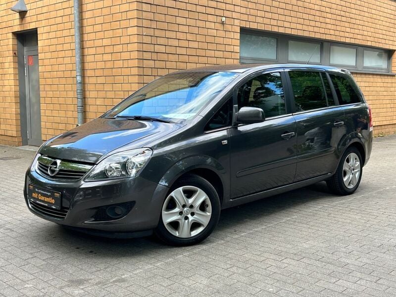 Karbongrau Gebraucht 2011 Opel Zafira Design Edition Van / Kleinbus | 4.990 € (Fairer Preis) - Bild 1/4