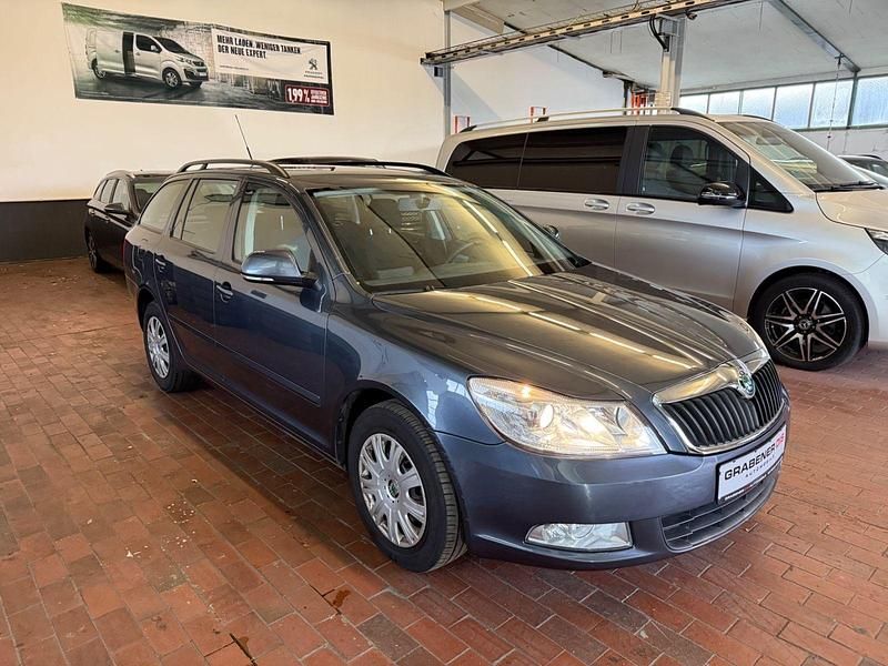 Gebraucht Skoda Octavia Ambiente 102 PS (75 kW) 2010 Grau Kombi