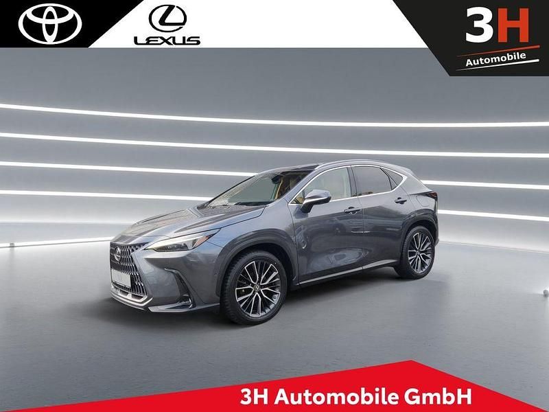 Grau Gebraucht 2022 Lexus NX450h+ Luxury Line SUV | 42.990 € - Bild 1/4