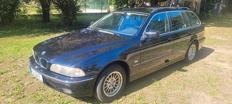 Schwarz Gebraucht 2000 BMW 523 Kombi | 2.780 € (Guter Preis) - Bild 1/4