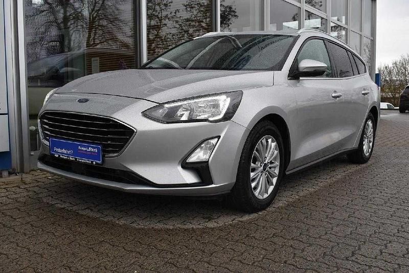 Gebraucht Ford Focus Titanium 150 PS (110 kW) 2022 Silber Kombi