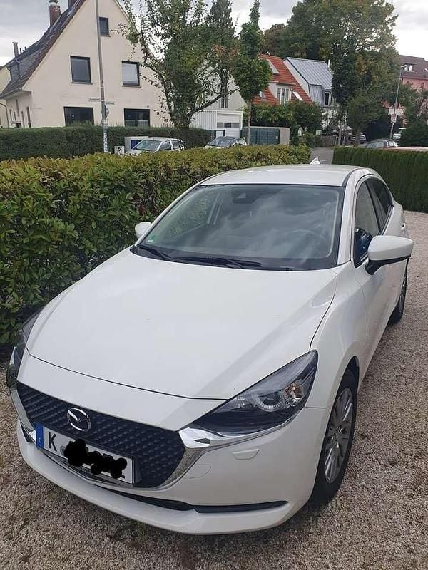 Weiß Gebraucht 2021 Mazda 2 Kizoku Limousine | 16.950 € (Fairer Preis) - Bild 1/4