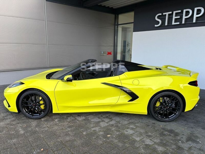 Neu Corvette Stingray 481 PS (353 kW) 2025 Accelerate yellow metallic Cabrio