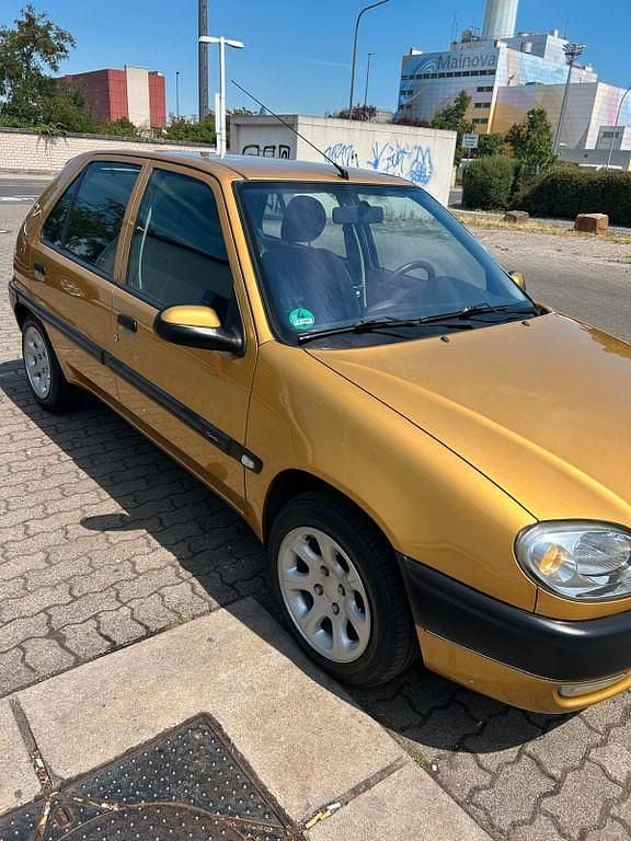 Gold Gebraucht 2001 Citroën Saxo Kleinwagen | 2.850 € (Teuer) - Bild 1/4
