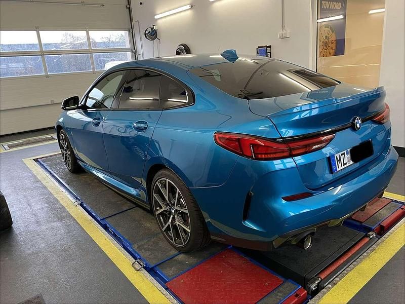 Gebraucht BMW 216 M Sport 116 PS (85 kW) 2023 Blau Coupé